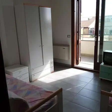 Appartamento Vicino Al Mare E Al Centro Citta Апартаменты *